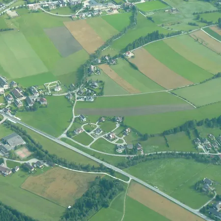 Haus Bauer Ii Mit Balkon *