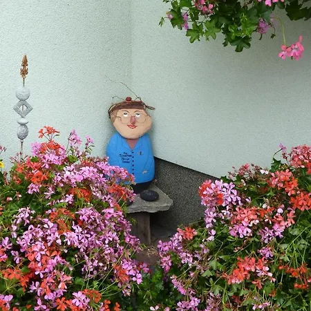 Haus Bauer Ii Mit Balkon