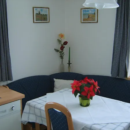 Apartmán Haus Bauer Ii Mit Balkon *
