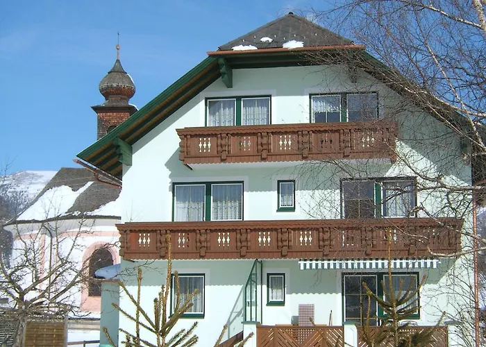 Haus Bauer Ii Mit Balkon